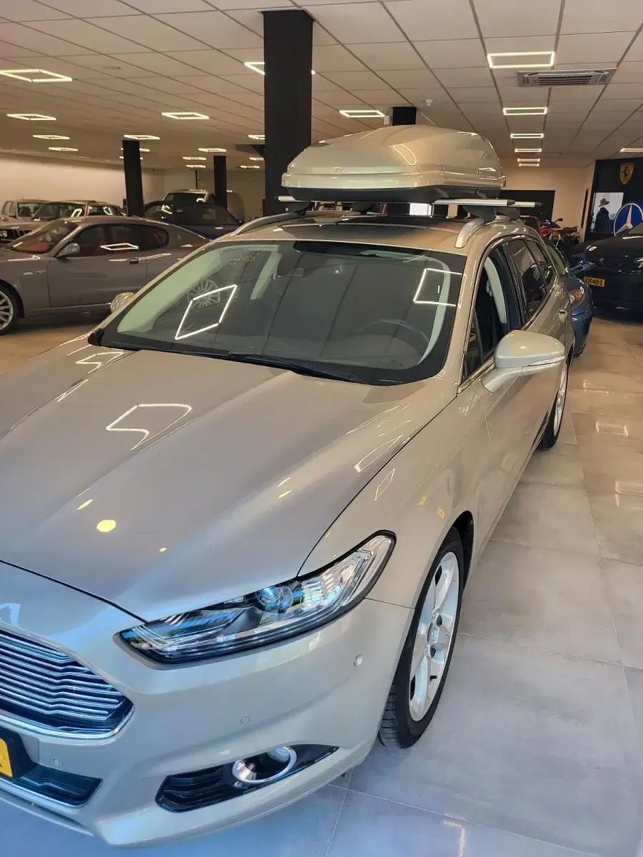 Gebraucht Ford Mondeo Titanium 241 PS (177 kW) 2015 Beige Kombi