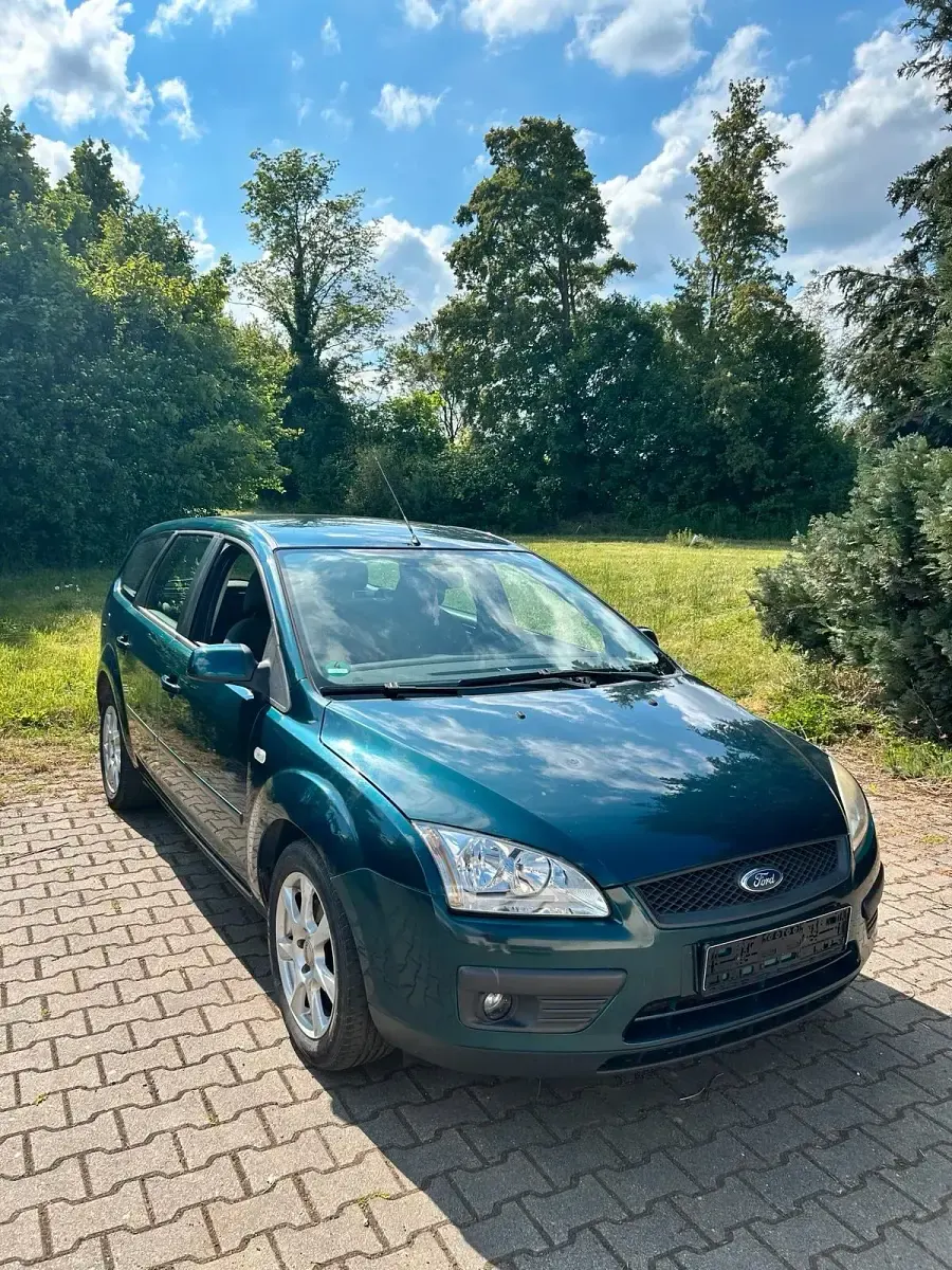Gebraucht Ford Focus 100 PS (73 kW) 2007 Grün Kombi