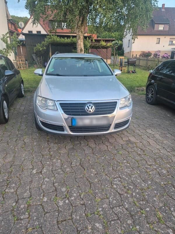 Silber Gebraucht 2006 VW Passat Kleinwagen | 2.800 € (Guter Preis) - Bild 1/4