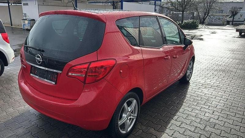 Gebraucht Opel Meriva Color Edition 140 PS (102 kW) 2012 Rot Van / Kleinbus
