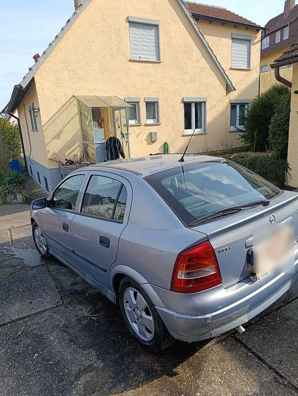 Gebraucht Opel Astra 75 PS (55 kW) 2001 Silber Coupé