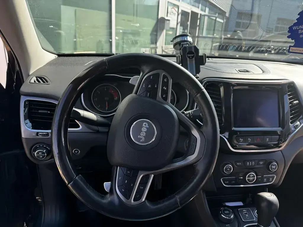 Gebraucht Jeep Cherokee 194 PS (142 kW) 2019 Schwarz SUV