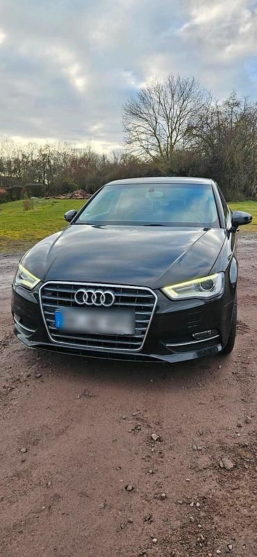 Schwarz Gebraucht 2014 Audi A3 Kleinwagen | 9.900 € (Guter Preis) - Bild 1/4