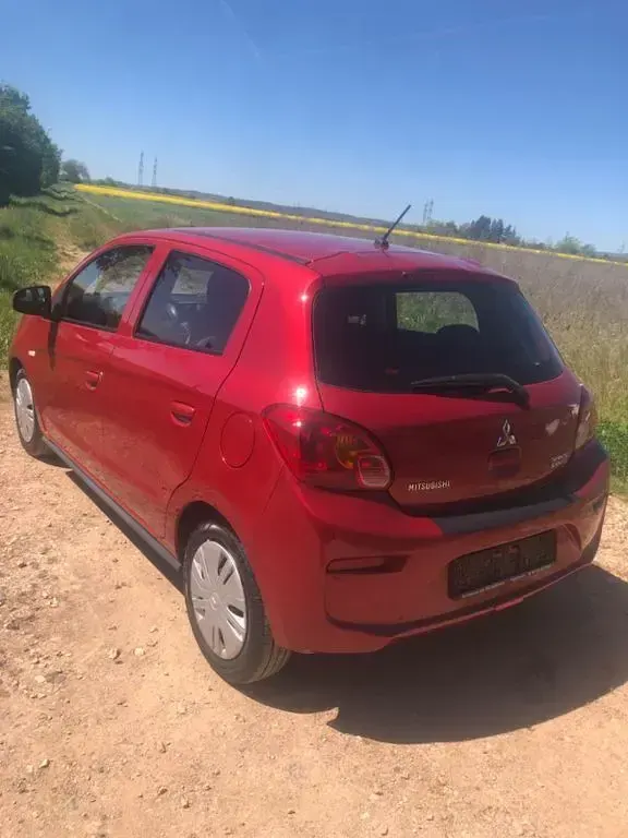 Gebraucht Mitsubishi Space Star Diamant Edition 71 PS (52 kW) 2016 Rot Kleinwagen