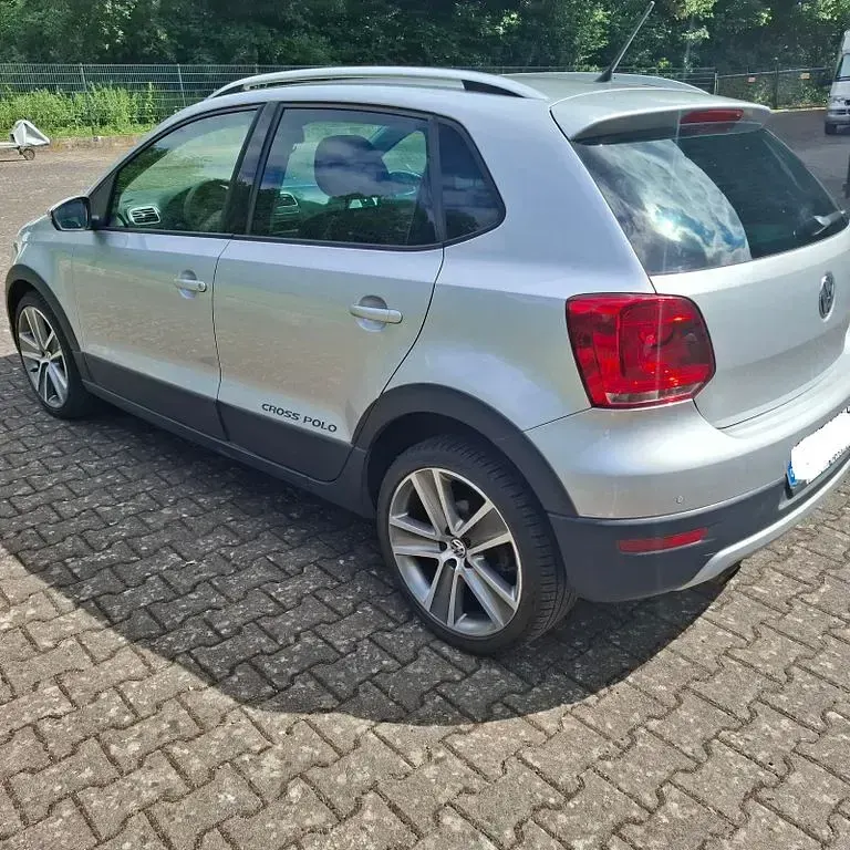 Gebraucht VW Polo Cross 105 PS (77 kW) 2012 Silber Kleinwagen
