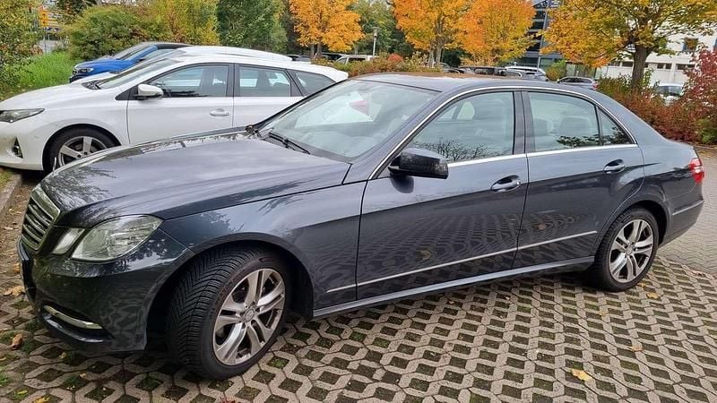 Gebraucht 2012 Mercedes 200 Limousine | 15.400 € - Bild 1/4