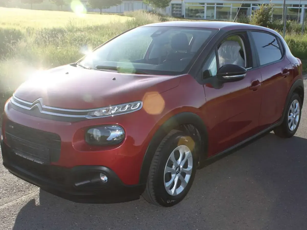 Gebraucht Citroën C3 Exclusive 82 PS (60 kW) 2017 Rot Limousine