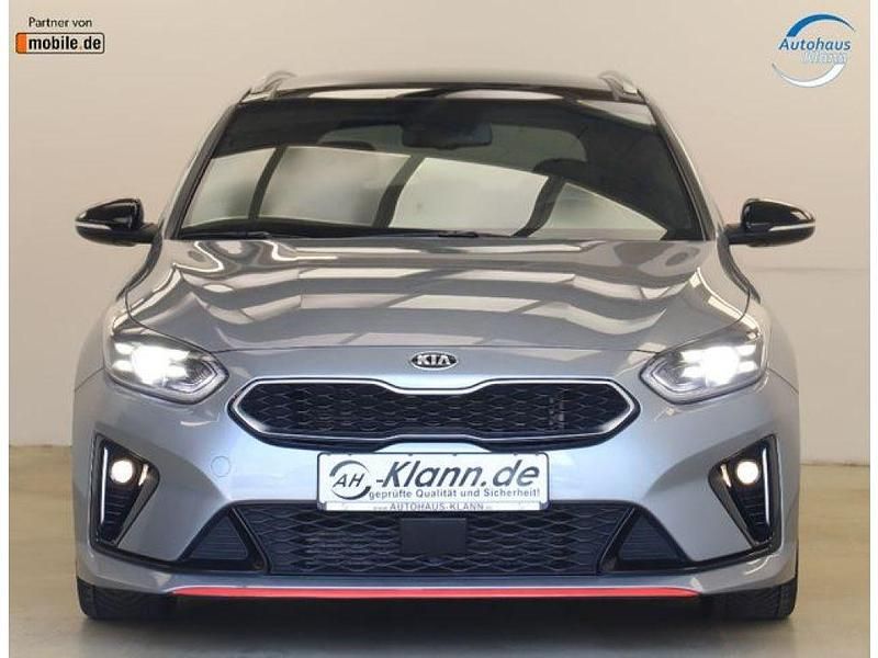 Usata Kia Ceed 140 CV (102 kW) 2019 Argento Utilitaria