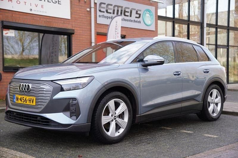 Gebraucht Audi Q4 e-tron Performance 125 kW (170 PS) 2021 Blau SUV