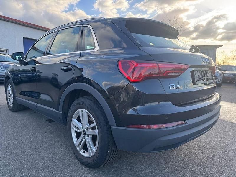 Gebraucht Audi Q3 Basis 150 PS (110 kW) 2021 Schwarz SUV