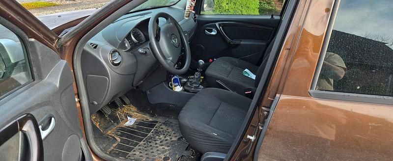 Gebraucht Dacia Duster 105 PS (77 kW) 2011 Braun SUV