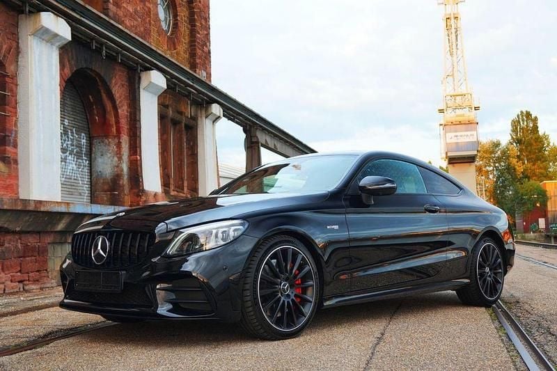 Schwarz Gebraucht 2022 Mercedes C43 AMG AMG Coupé | 55.900 € (Fairer Preis) - Bild 1/4