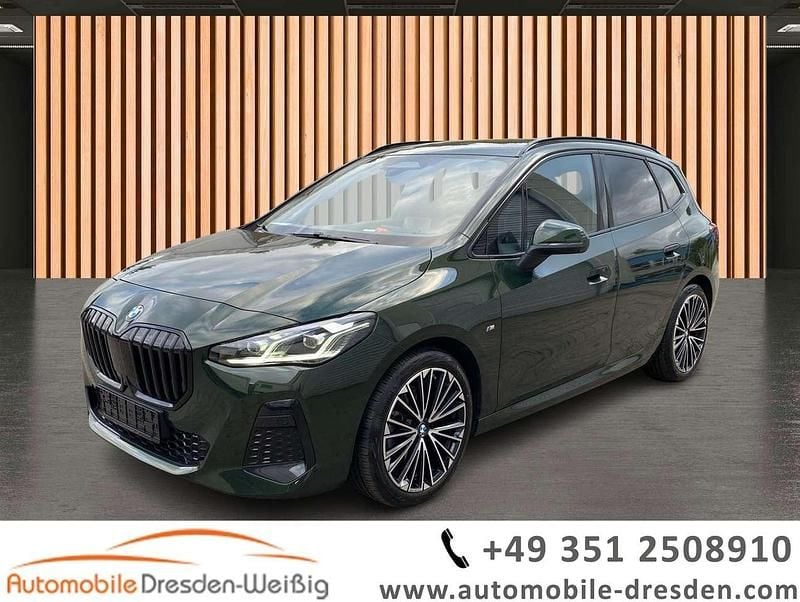 Grün Gebraucht 2024 BMW 218 M Sport Van / Kleinbus | 29.980 € (Etwas zu teuer) - Bild 1/3