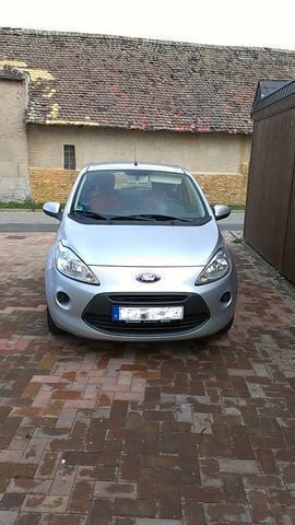 Gebraucht Ford Ka Trend 69 PS (50 kW) 2008 Silber Kleinwagen