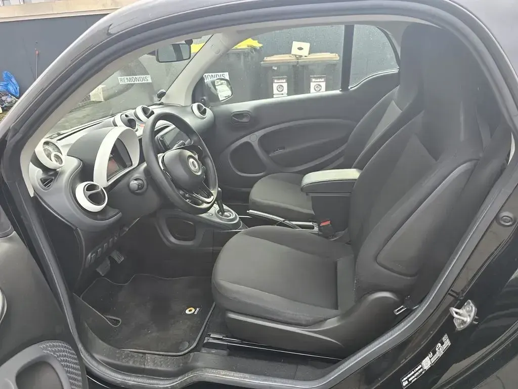 Gebraucht Smart ForTwo Electric Drive 60 kW (82 PS) 2018 Weiß Coupé