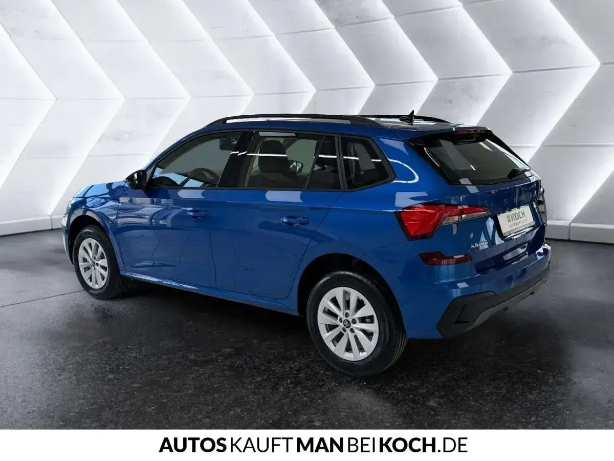 Neu Skoda Kamiq Selection 150 PS (110 kW) 2026 Raceblau metallic/ SUV