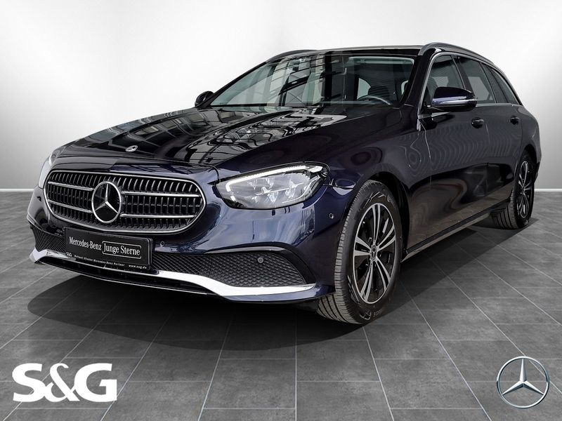 Metalliclack nautikblau Gebraucht 2023 Mercedes E200 Avantgarde Kombi | 41.990 € (Guter Preis) - Bild 1/4