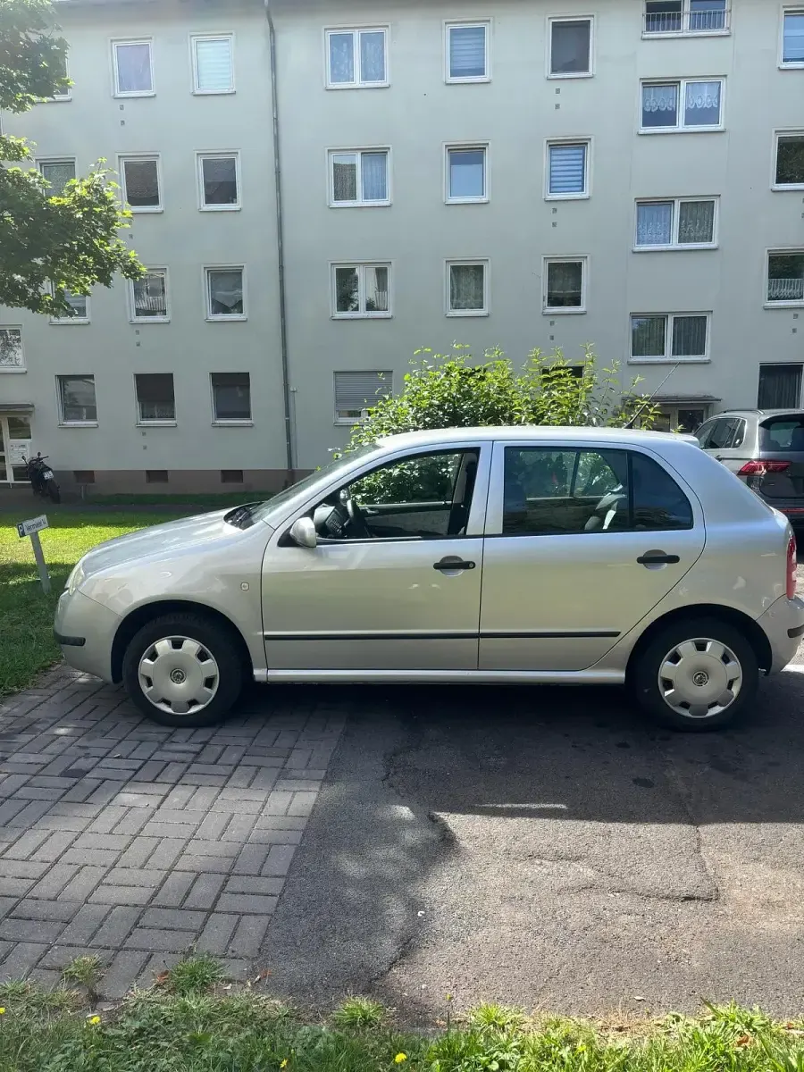 Gebraucht Skoda Fabia 75 PS (55 kW) 2003 Silber Kleinwagen