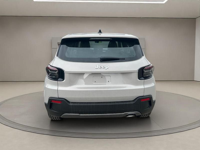 Neu Jeep Avenger Longitude 110 PS (80 kW) 2026 Stone grey SUV