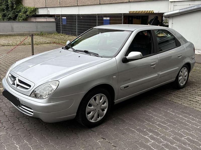 Silber Gebraucht 2002 Citroën Xsara Limousine | 2.900 € (Teuer) - Bild 1/4