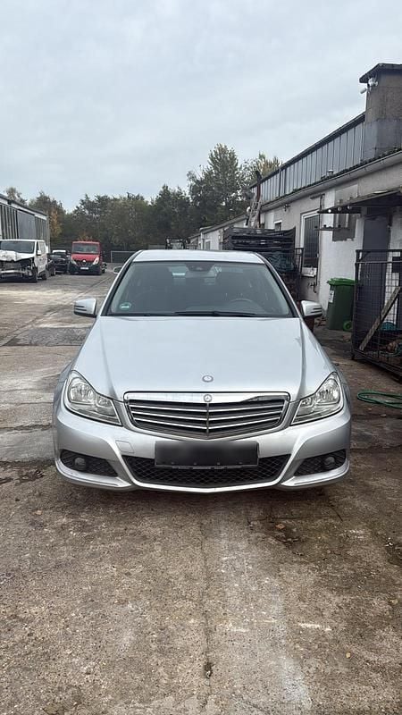 Gebraucht 2011 Mercedes C200 Limousine | 9.500 € (Guter Preis) - Bild 1/4