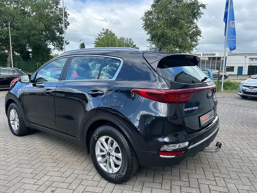 Gebraucht Kia Sportage 132 PS (97 kW) 2022 Schwarz SUV
