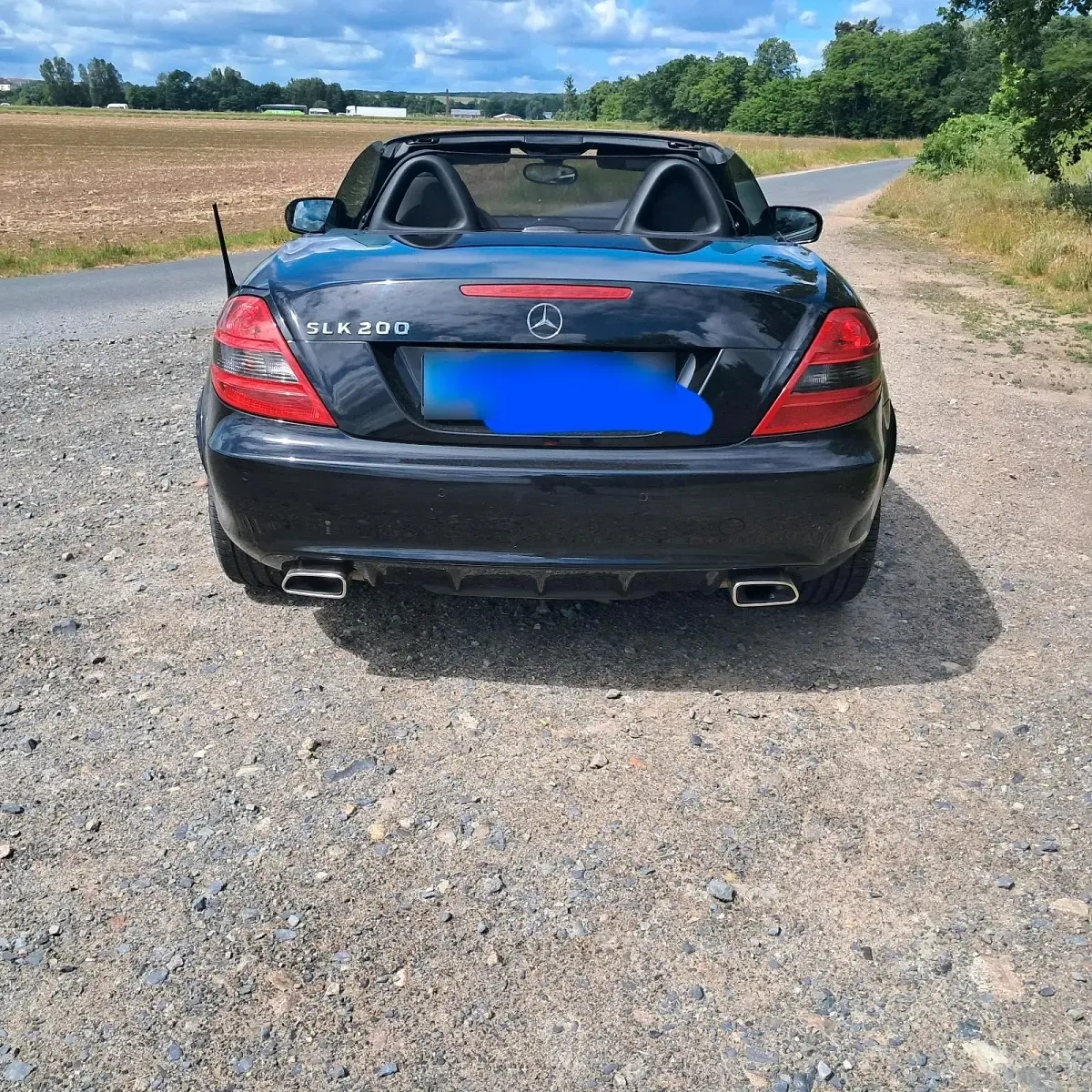 Gebraucht Mercedes SLK200 184 PS (135 kW) 2010 Schwarz Cabrio