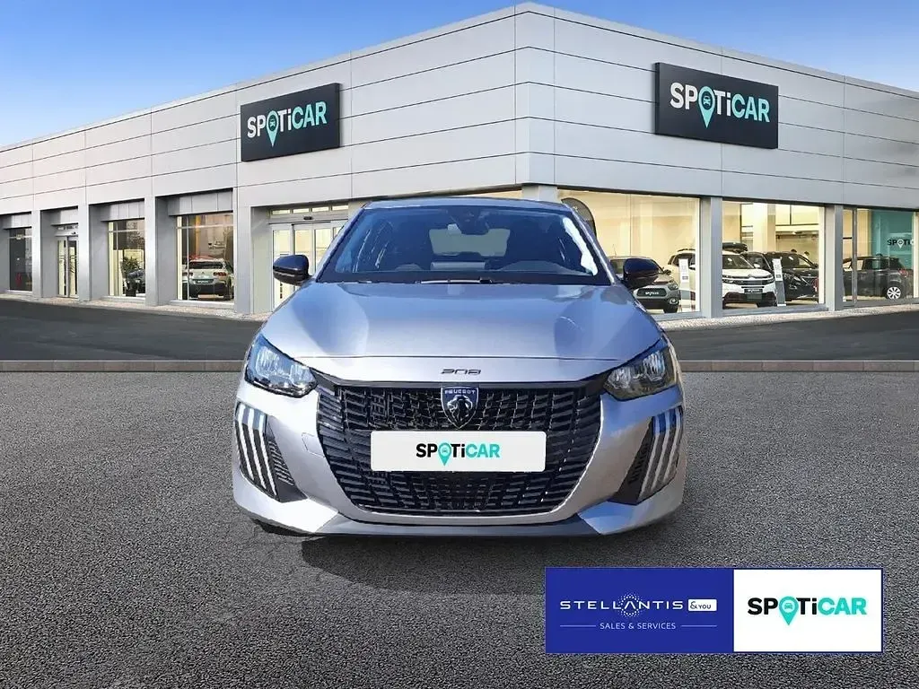 Gebraucht Peugeot 208 Active 101 PS (74 kW) 2024 Grau Kleinwagen