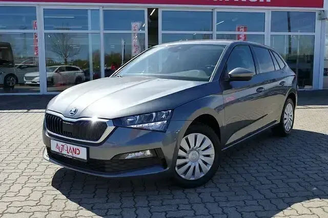 Gebraucht Skoda Scala 150 PS (110 kW) 2023 Grau Kleinwagen
