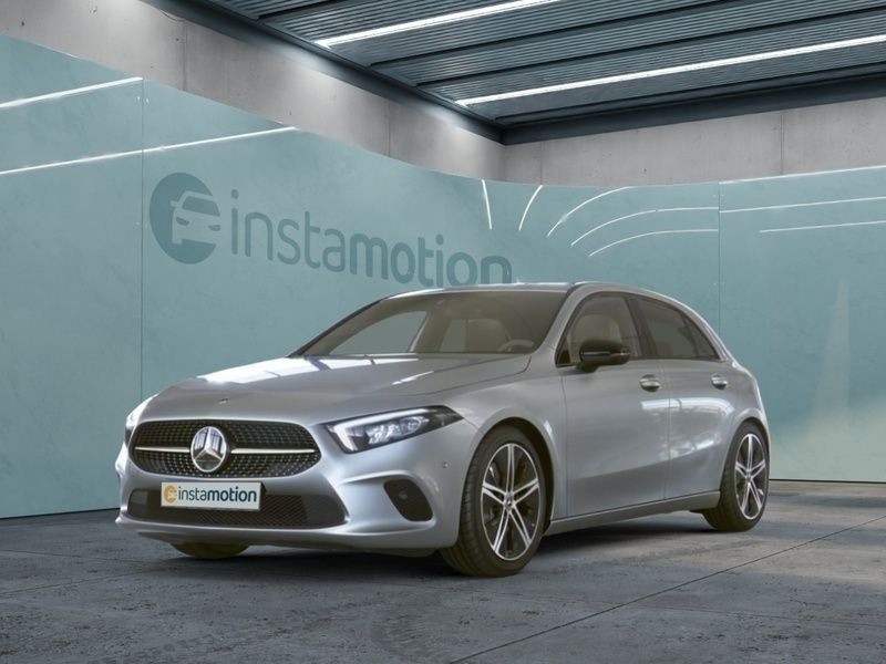 Silber Gebraucht 2022 Mercedes A250 | 24.450 € (Fairer Preis) - Bild 1/4