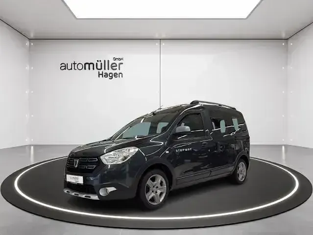 Gebraucht Dacia Dokker Stepway 102 PS (75 kW) 2019 Grau comete Van / Kleinbus