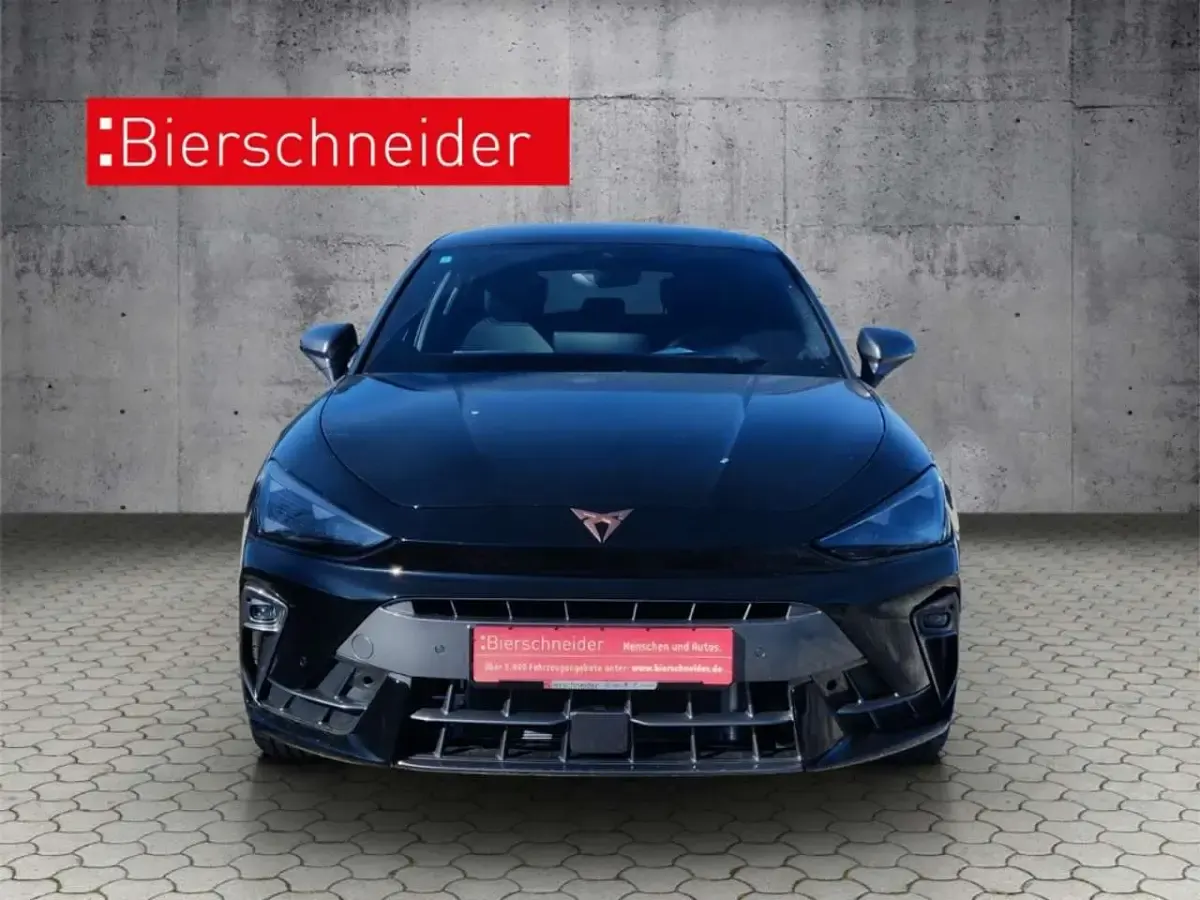 Neu Cupra Leon 150 PS (110 kW) 2025 Schwarz Limousine
