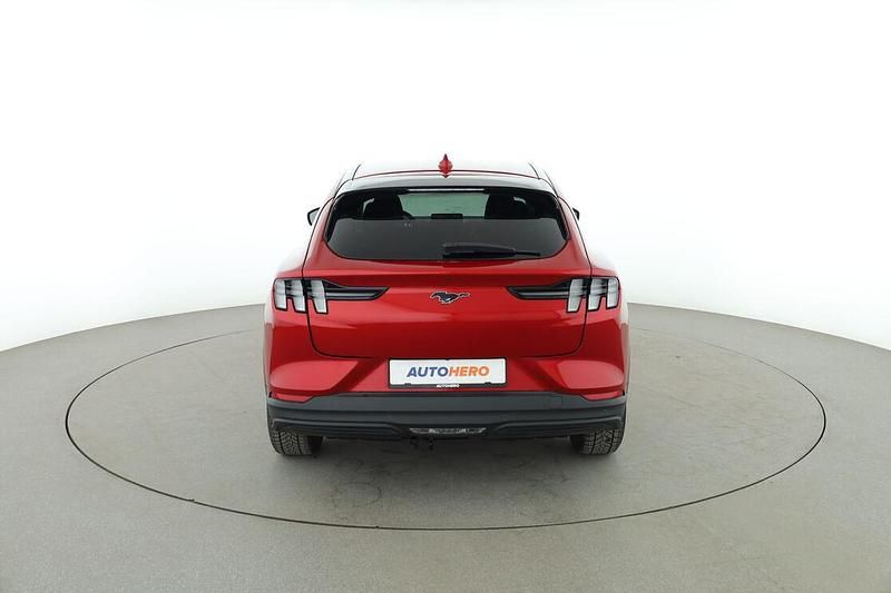 Gebraucht Ford Mustang Mach-E 197 kW (269 PS) 2021 Rot SUV