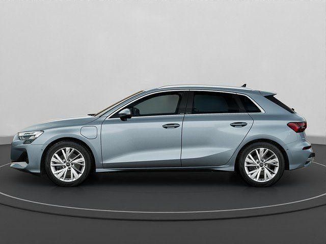 Gebraucht Audi A3 Advanced Plus 150 PS (110 kW) 2025 Grau Limousine