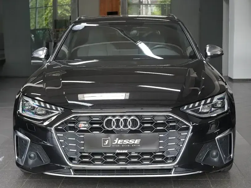 Gebraucht Audi S4 Sport 341 PS (250 kW) 2023 Mythosschwarz metallic (metallic) Kombi