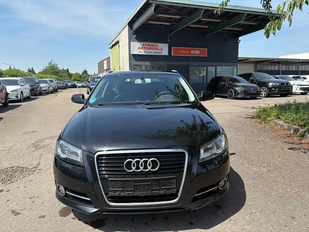 Gebraucht Audi A3 Ambiente 105 PS (77 kW) 2012 Schwarz Kleinwagen