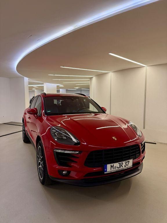 Gebraucht Porsche Macan S 258 PS (189 kW) 2017 Rot SUV