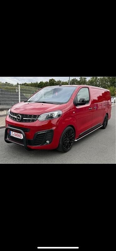 Rot Gebraucht 2020 Opel Vivaro Edition Van | 21.500 € (Fairer Preis) - Bild 1/4