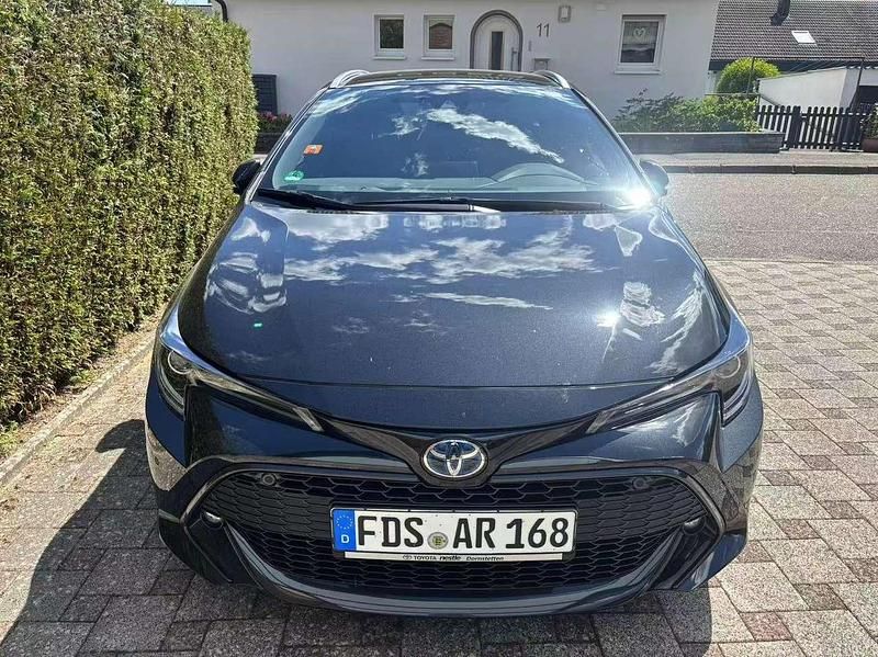 Schwarz Gebraucht 2019 Toyota Corolla Kombi | 22.000 € (Etwas zu teuer) - Bild 1/4