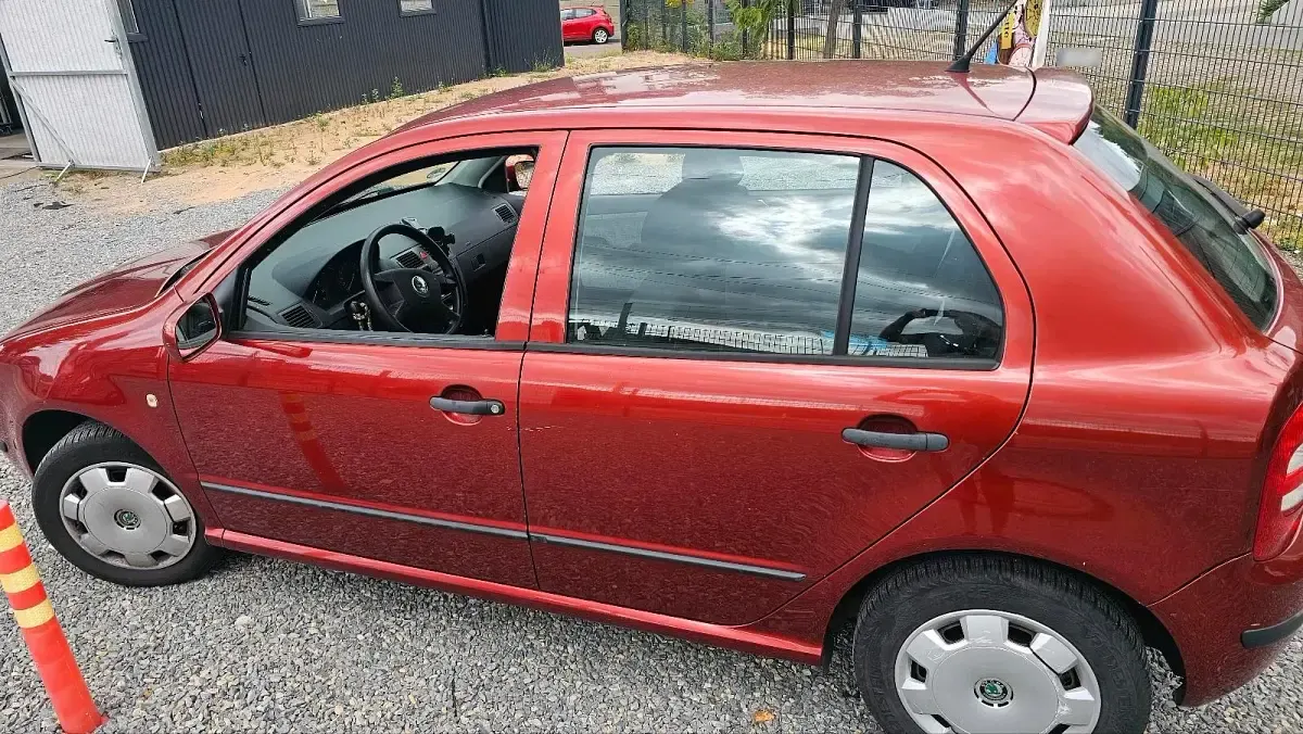 Gebraucht Skoda Fabia 95 PS (69 kW) 2003 Rot Kleinwagen