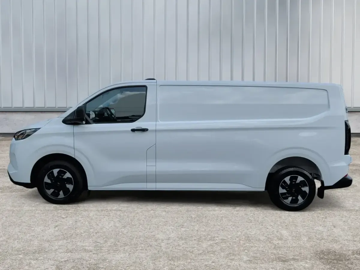 Neu Ford Transit Custom Trend 232 PS (170 kW) 2026 Weiß