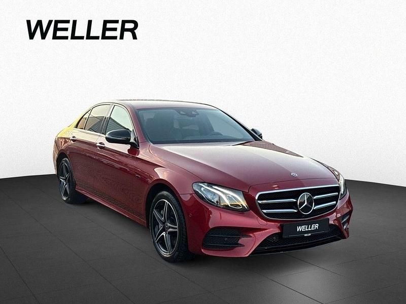 Gebraucht Mercedes E300 Sport 211 PS (155 kW) 2019 Rot (rot) Limousine