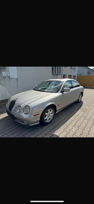Silber Gebraucht 1999 Jaguar S-Type S Limousine | 2.000 € - Bild 1/4