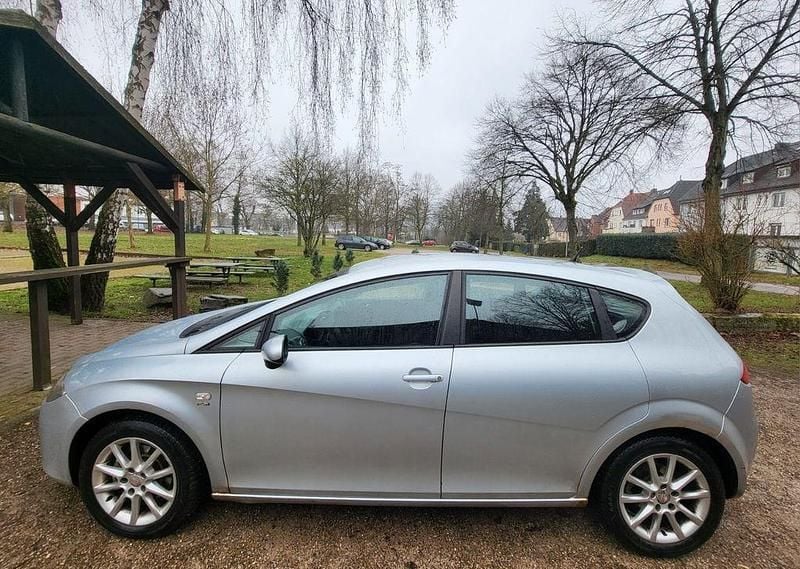 Gebraucht Seat Leon 150 PS (110 kW) 2005 Silber Kleinwagen