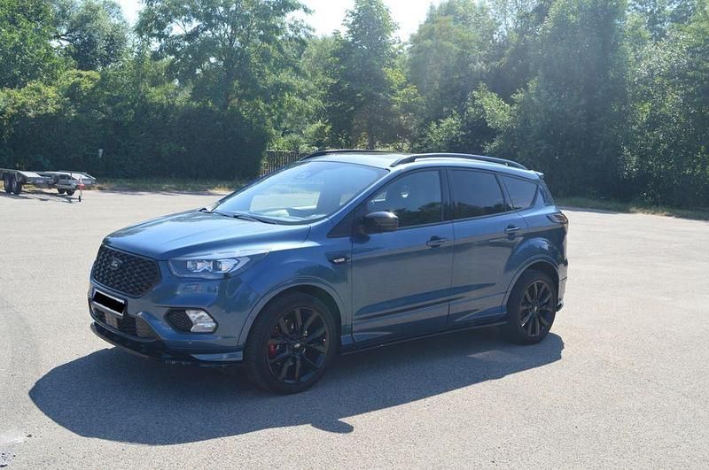 Gebraucht Ford Kuga ST-Line 231 PS (169 kW) 2019 Blau SUV
