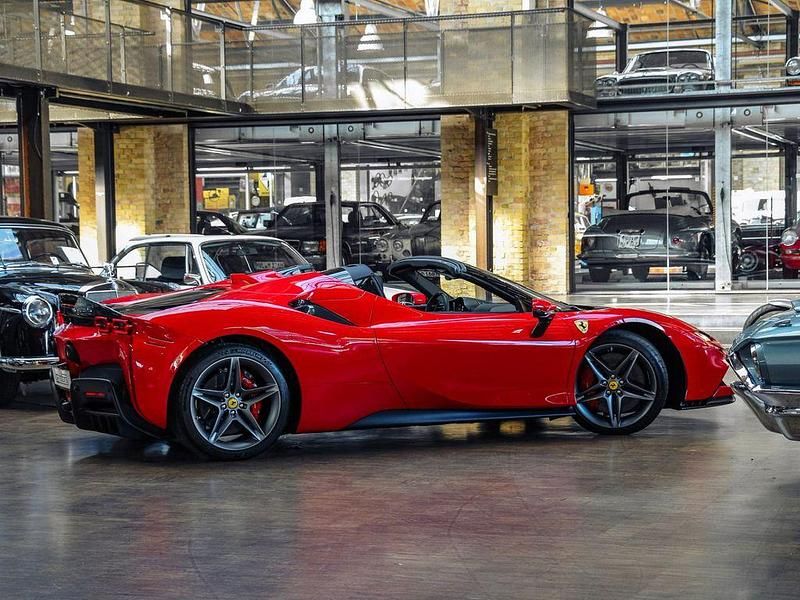 Gebraucht Ferrari SF90 2022 Rot Cabrio