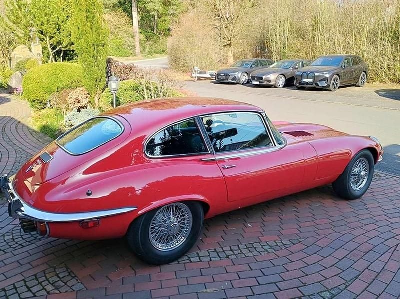 Gebraucht Jaguar E-Type 268 PS (197 kW) 1972 Rot Coupé