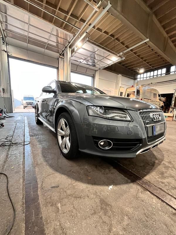 Gebraucht Audi A4 Allroad 211 PS (155 kW) 2011 Grau Kombi