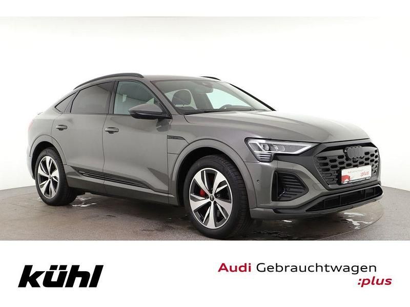 Chronosgrau metallic Gebraucht 2024 Audi Q8 Sportback e-tron S-Line SUV | 67.980 € (Fairer Preis) - Bild 1/3