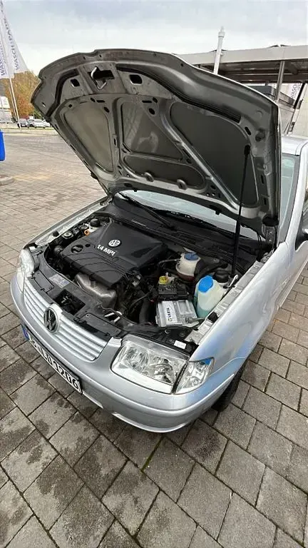 Gebraucht VW Polo 60 PS (44 kW) 2000 Silber Limousine